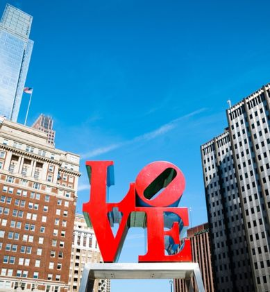 philadelphia and love sign in the city